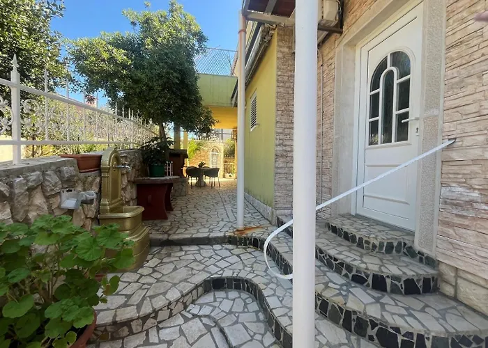 ゲストハウス Palma